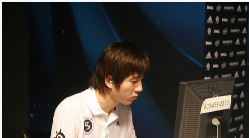 魔兽争霸一战封神的lyn